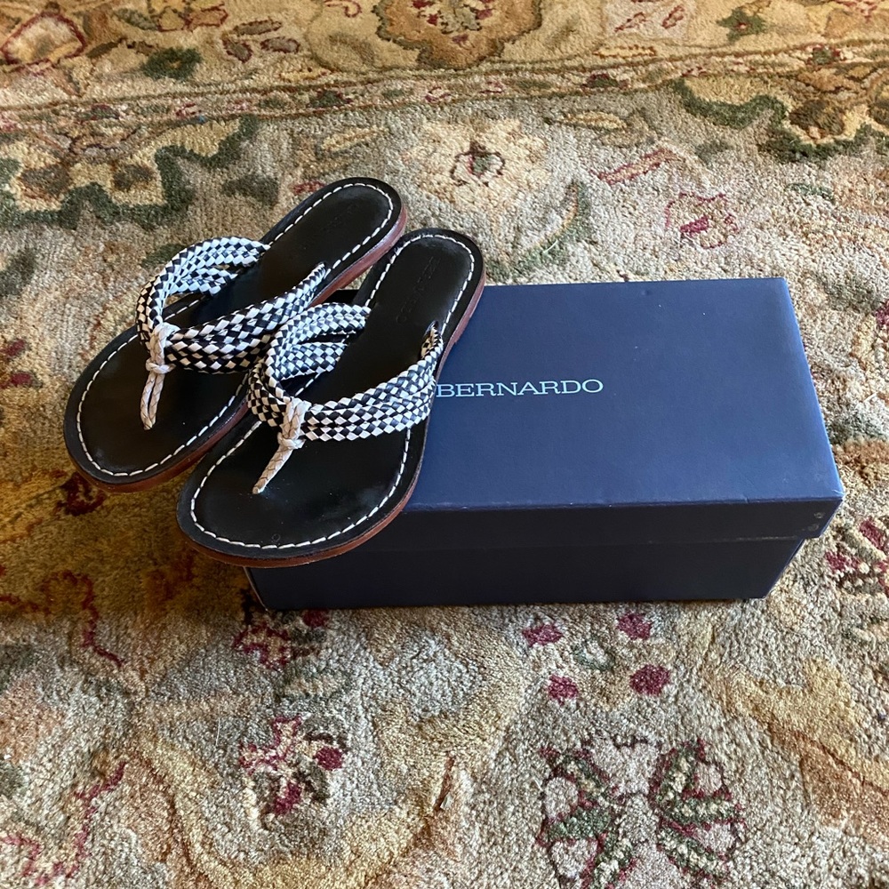 Bernardo Black and White Miami Woven Sandals